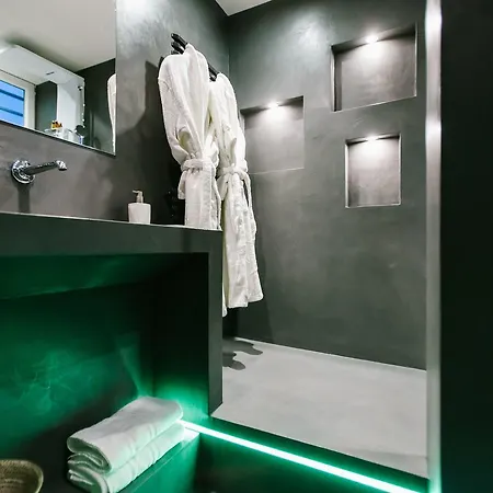 Parenthese Concept *