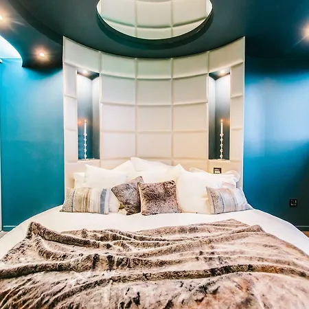 Apartment Parenthese Concept *