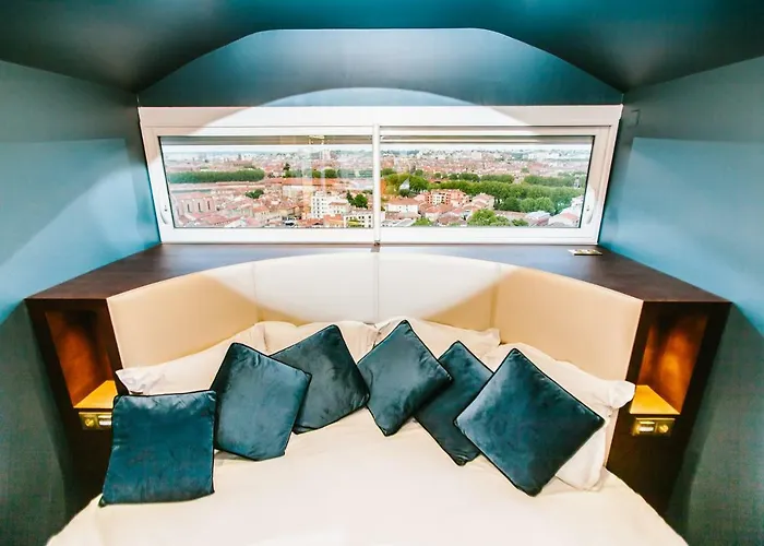 Parenthese Concept *